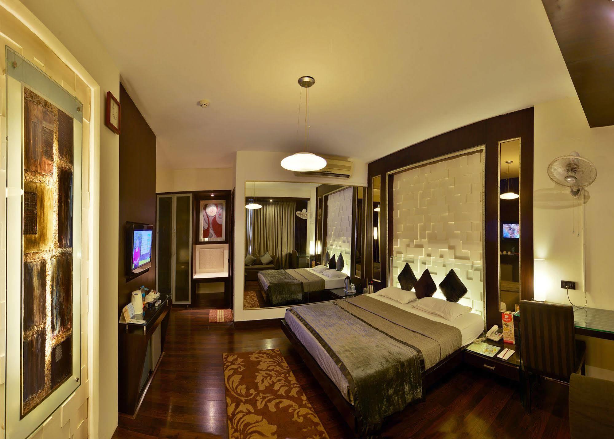 Shreyans New Delhi