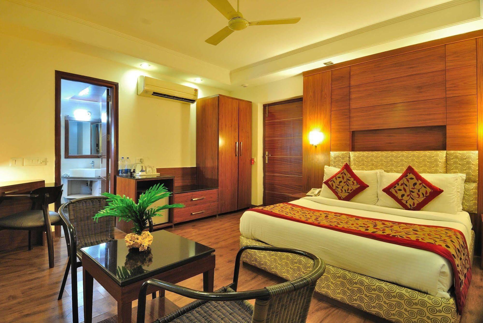 Guest house Krishna Residency @ Dwarka 3*