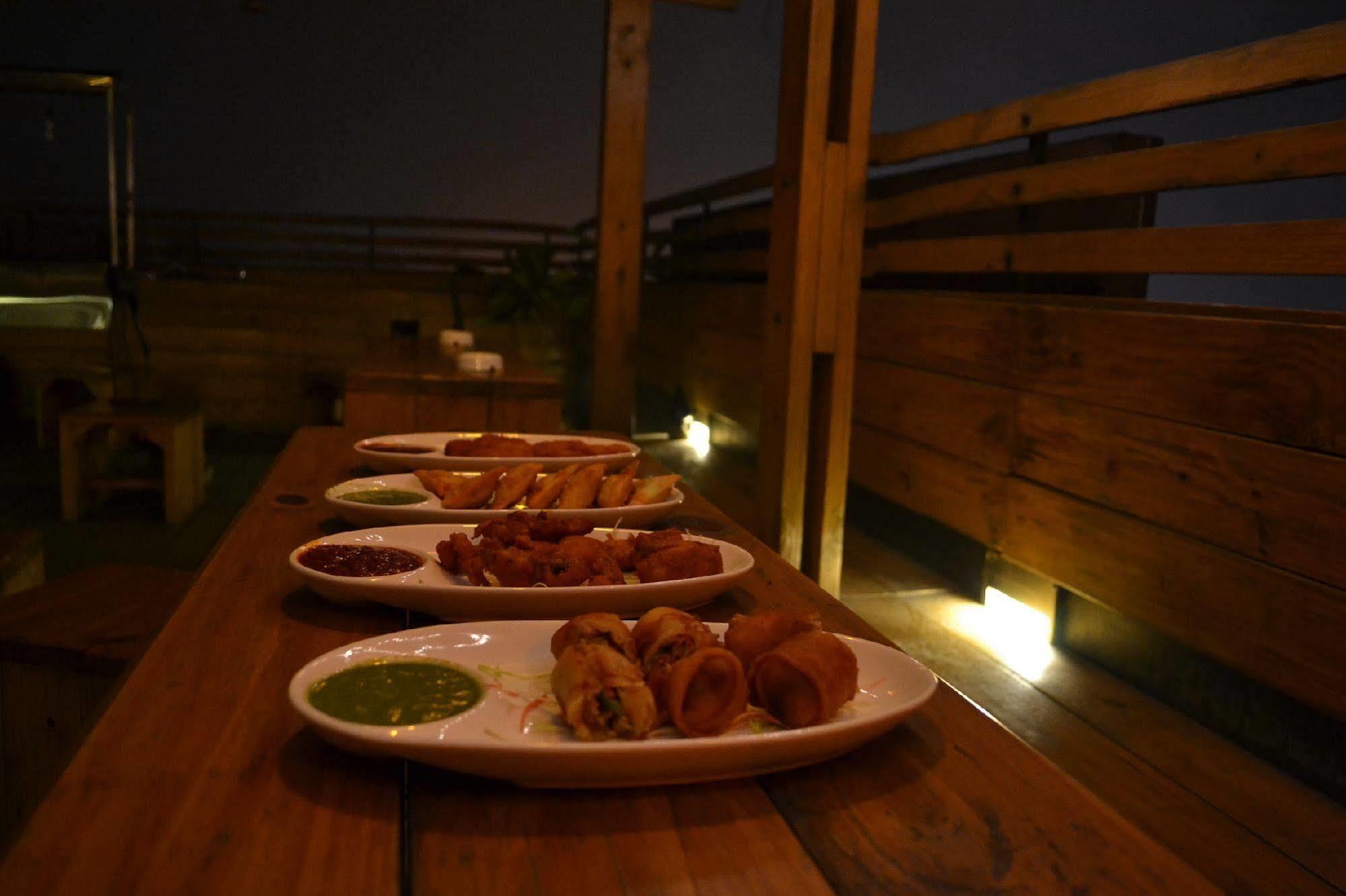 Siesta Basil - Okhla Hotel