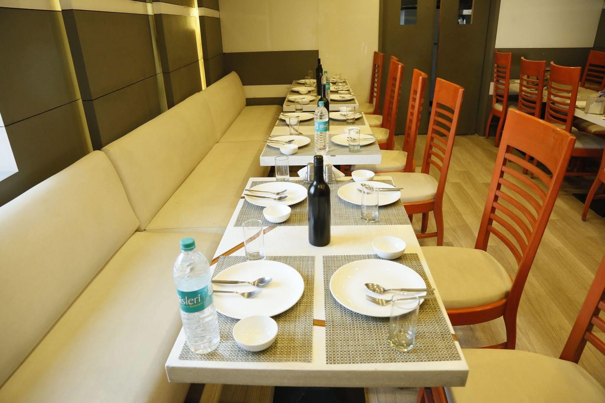 Hotel Grand Ffour 3*