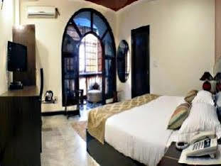 Grand Ffour 3* New Delhi