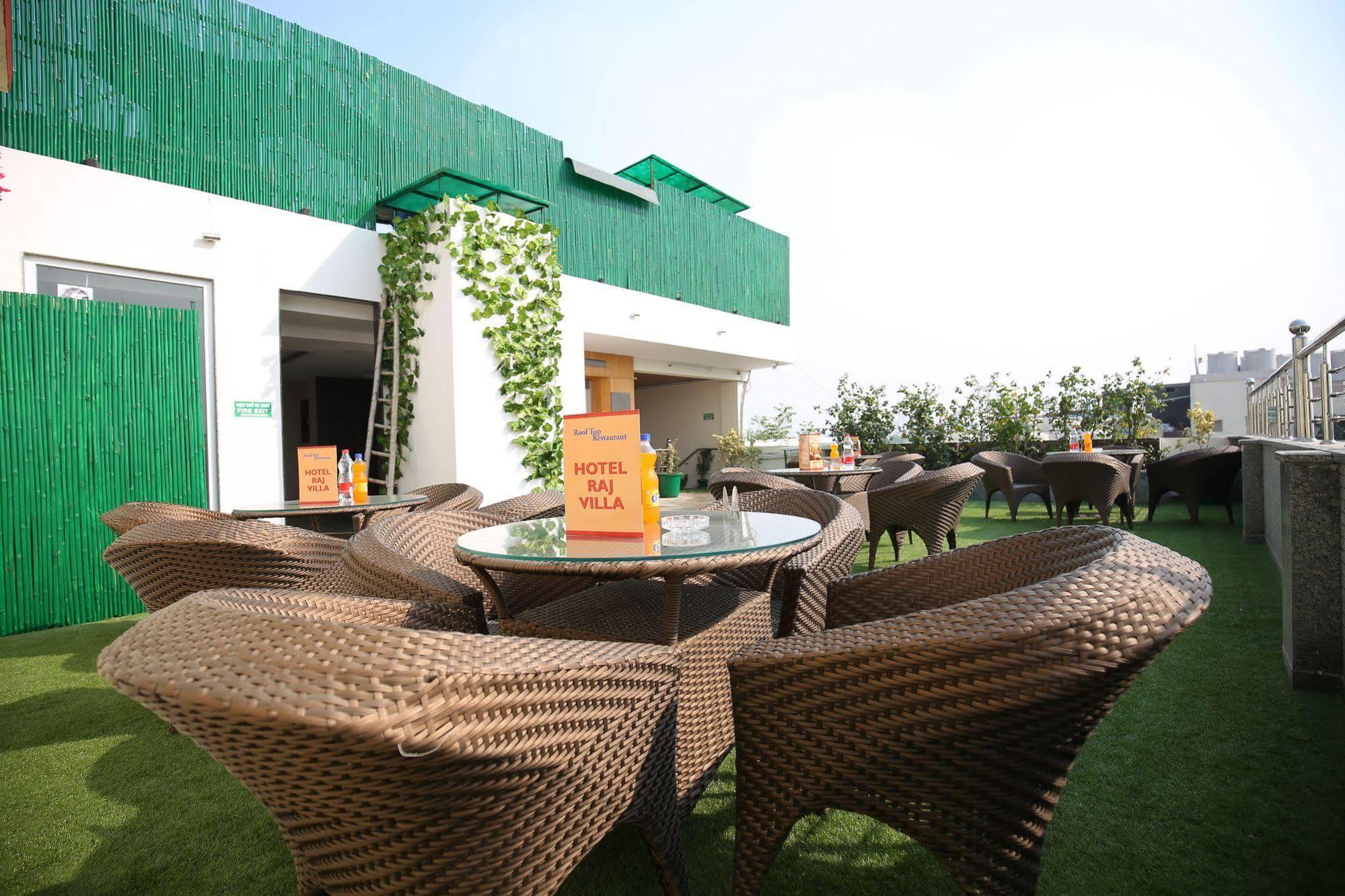 Neu - Near Connaught Place
