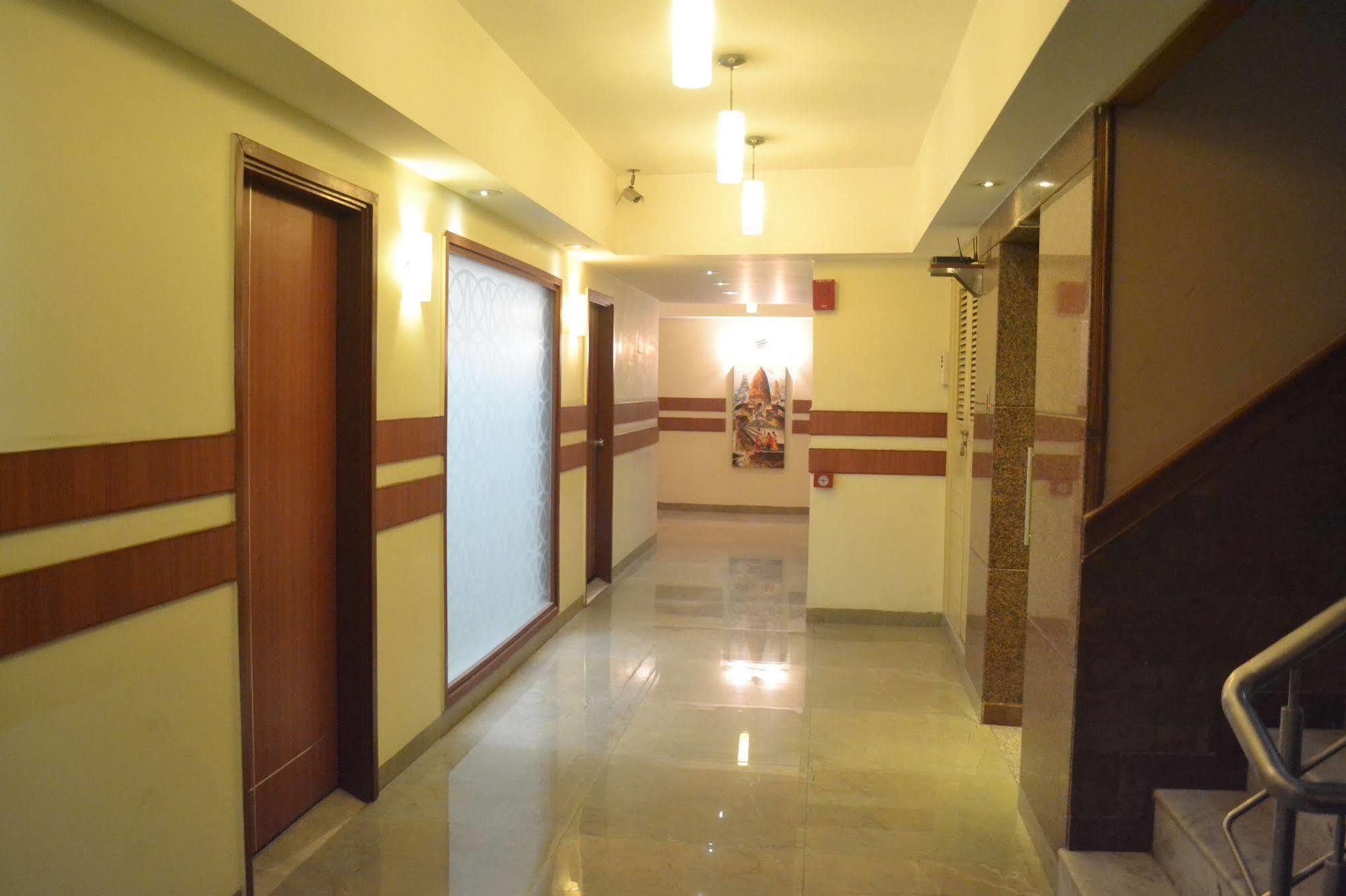 Hotel Pooja Palace 3*