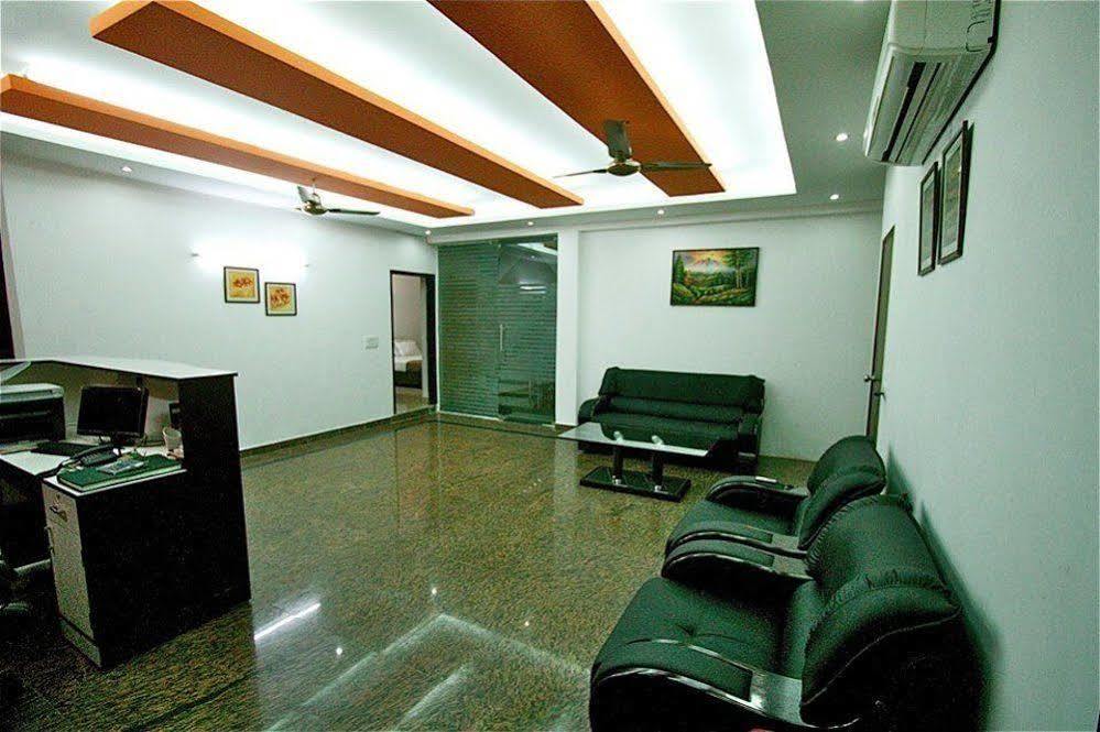 Hotel O Vm Residency New Delhi