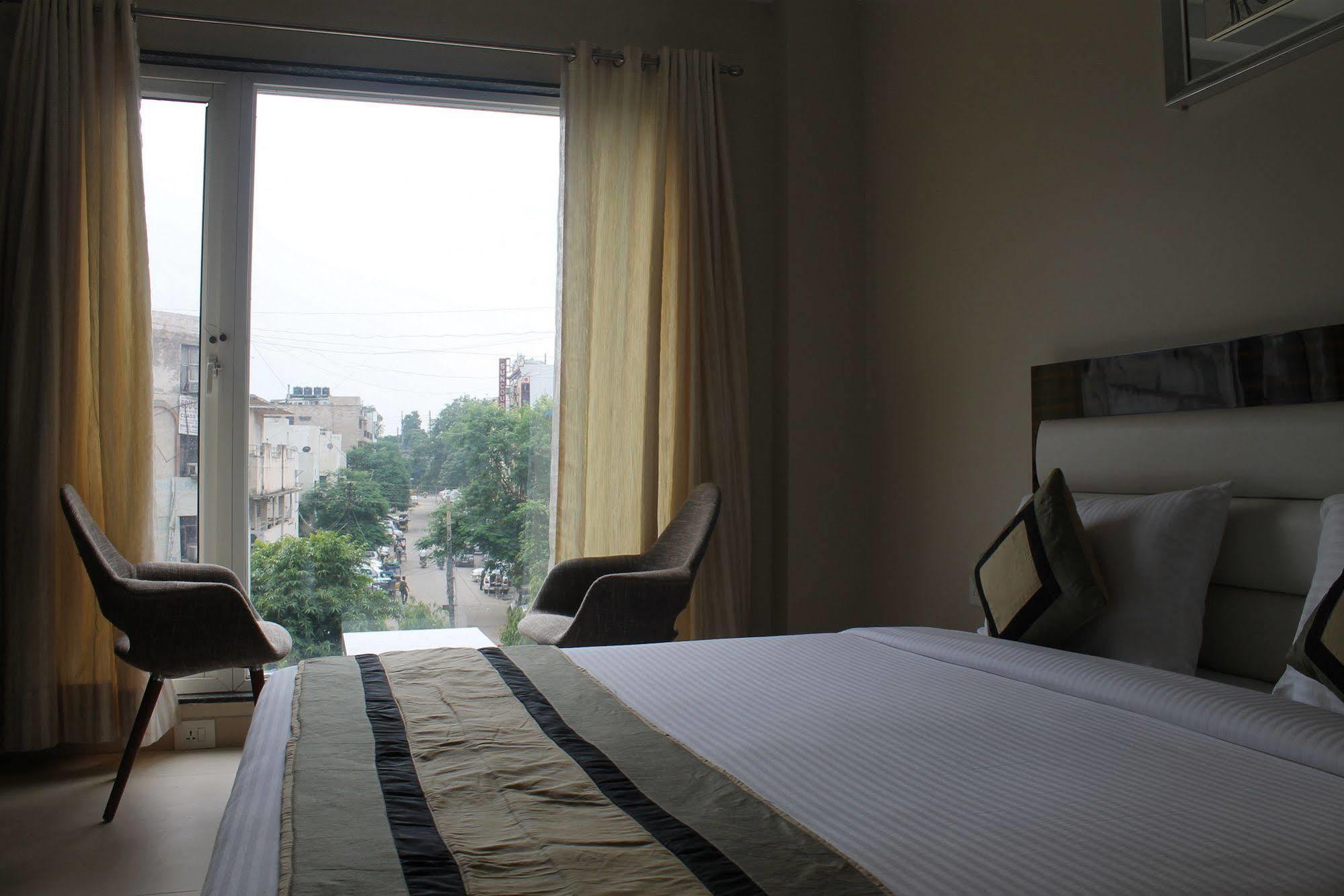 Gulnar 3* New Delhi