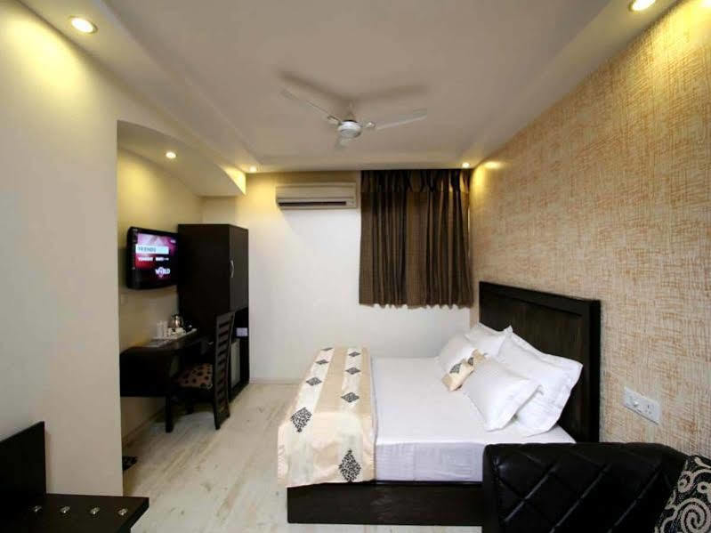 Kingston Park - Karol Bagh Delhi (National Capital Territory of India)