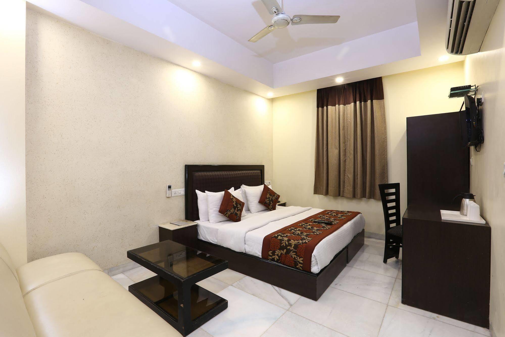 Hotel Kingston Park - Karol Bagh Delhi (National Capital Territory of India)