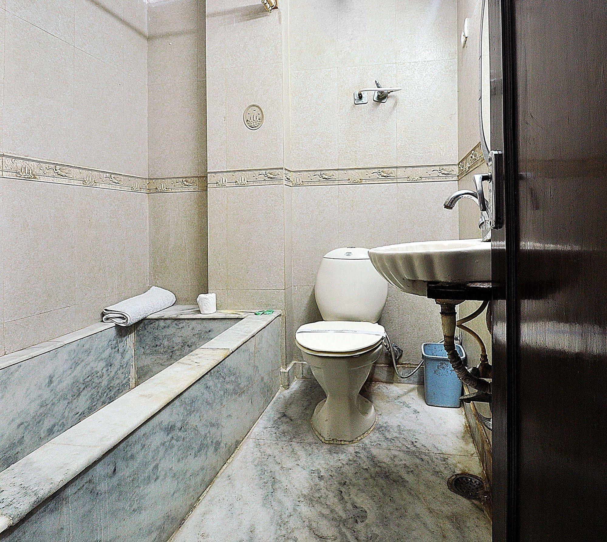 Hotel Shiva Intercontinental New Delhi