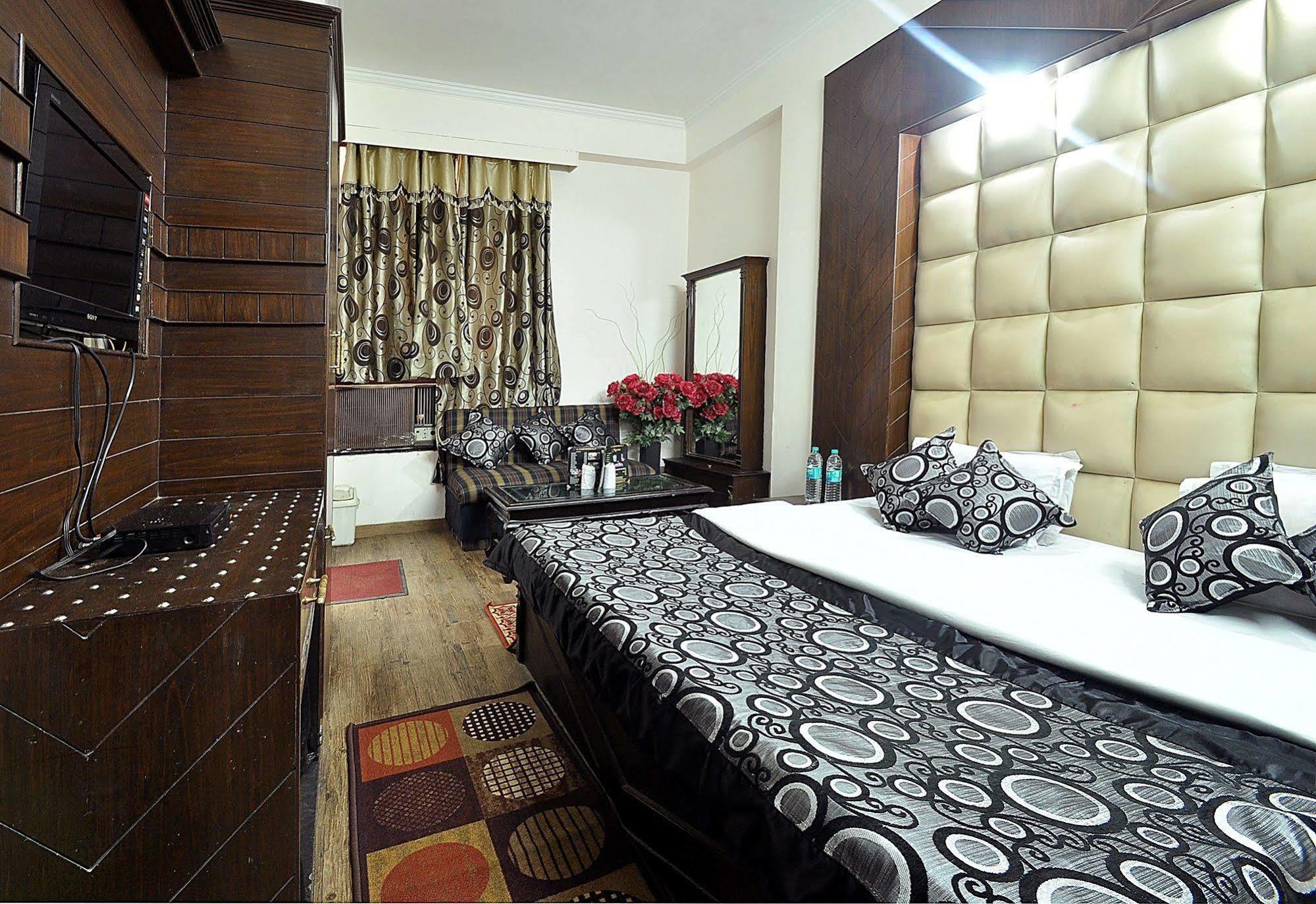 Hotel Shiva Intercontinental 3*
