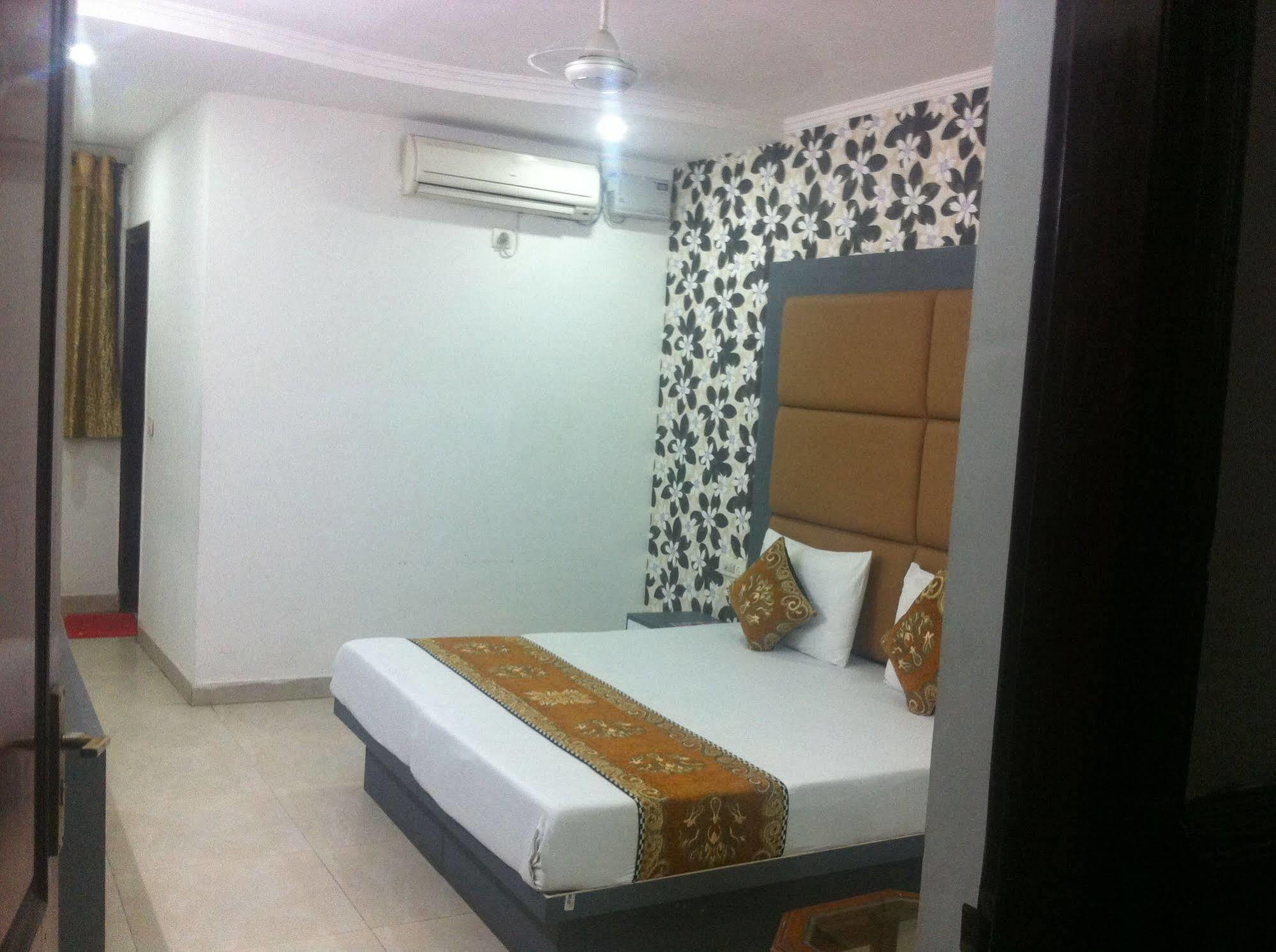 Karat 87 Hotel