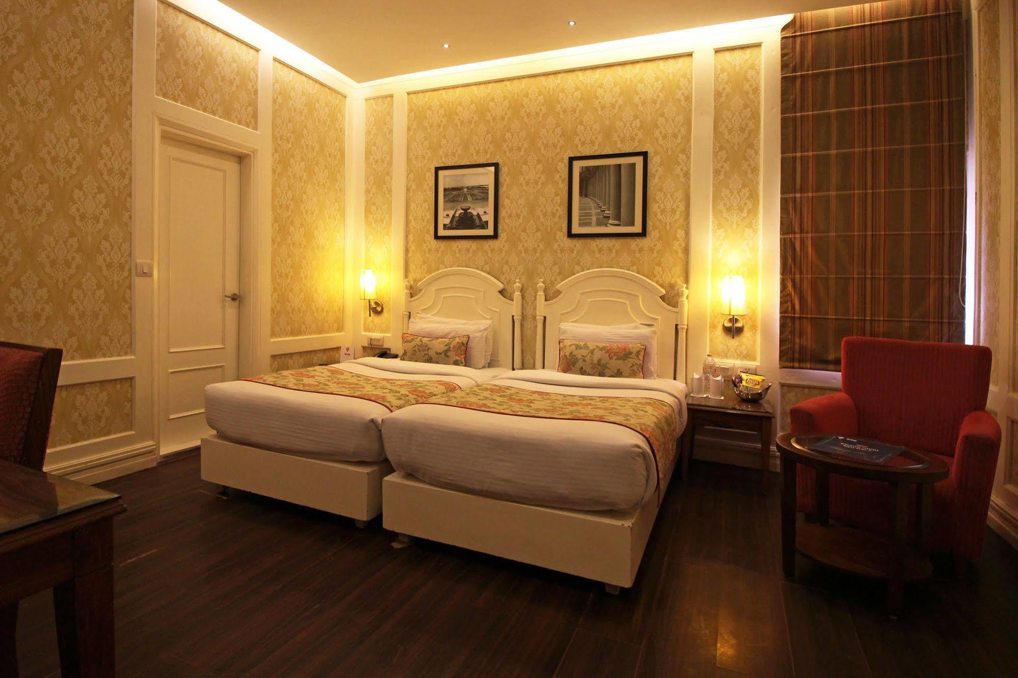 Hotel Bright 3*