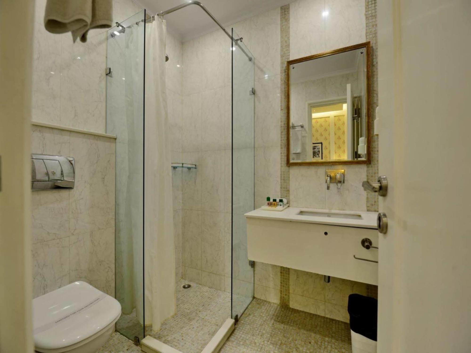 Bright Hotel