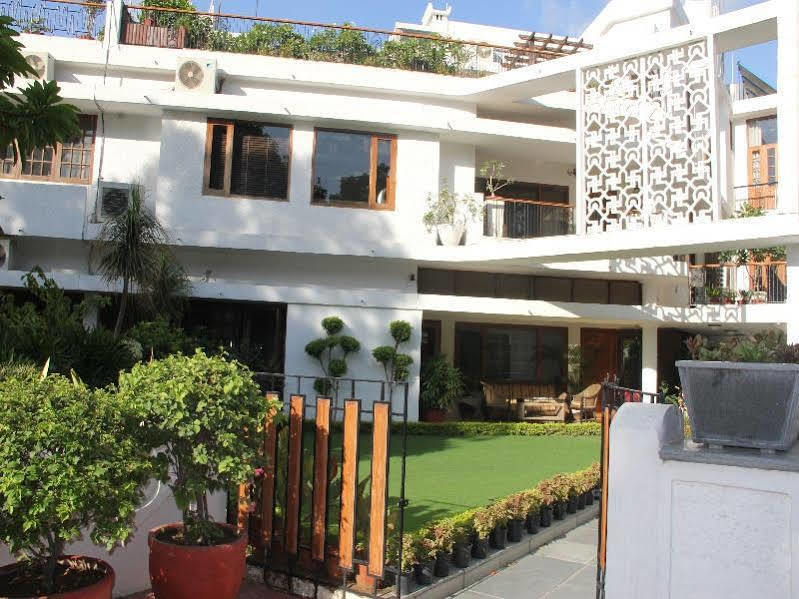 Ahuja Residency Golf Links Hotel New Delhi