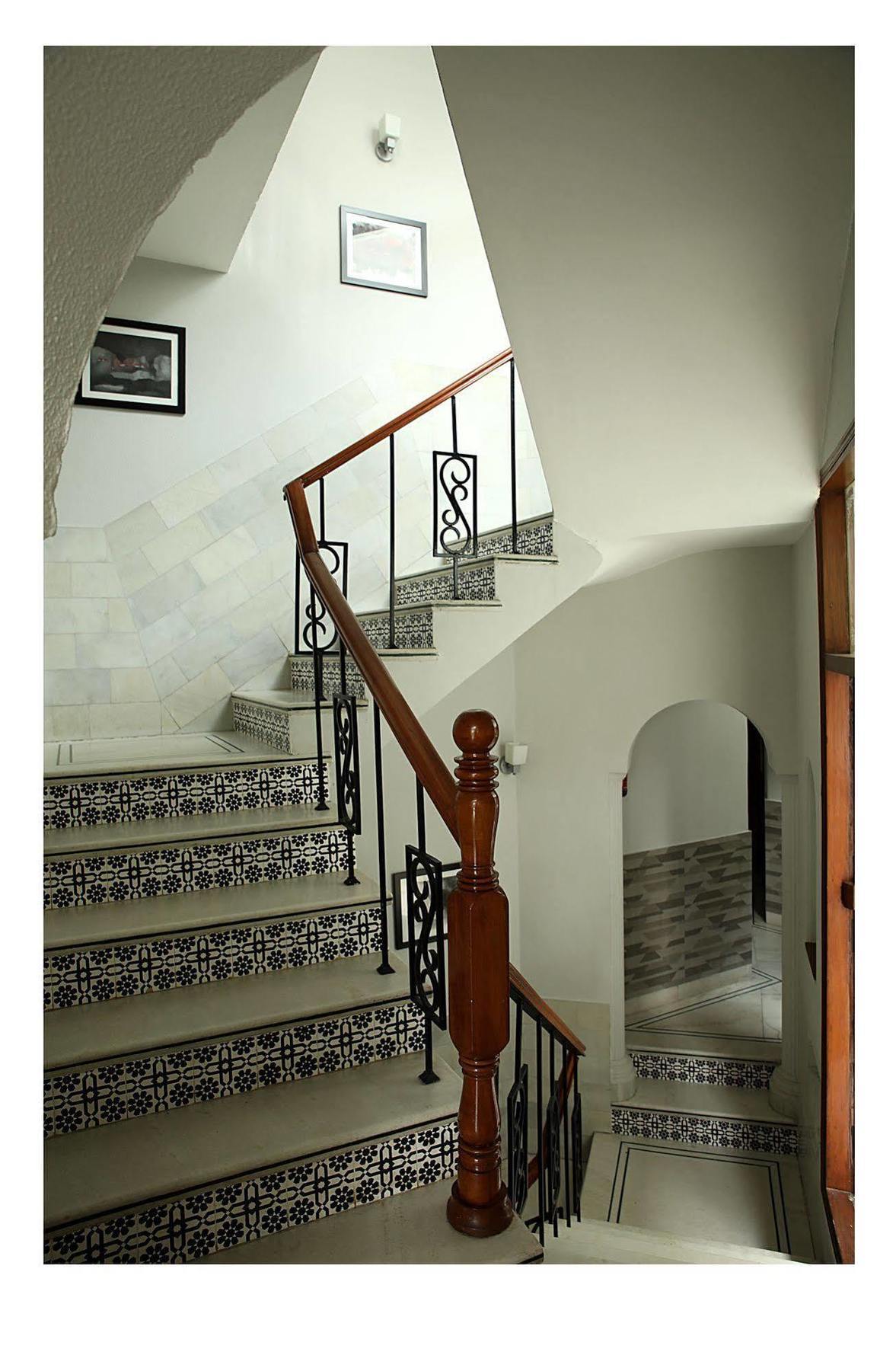 Hotel Ahuja Residency Golf Links New Delhi