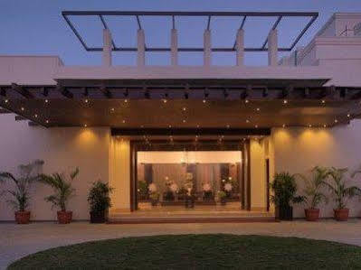 Hotel Regenta & Convention Centre 5*