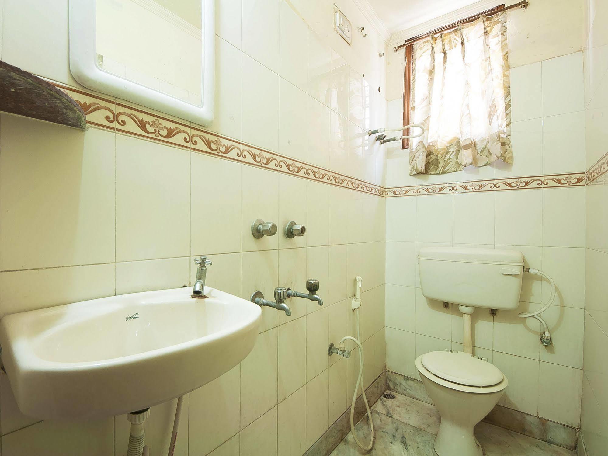 Hotel Mayur Assam - New Delhi Railway Station Hotel