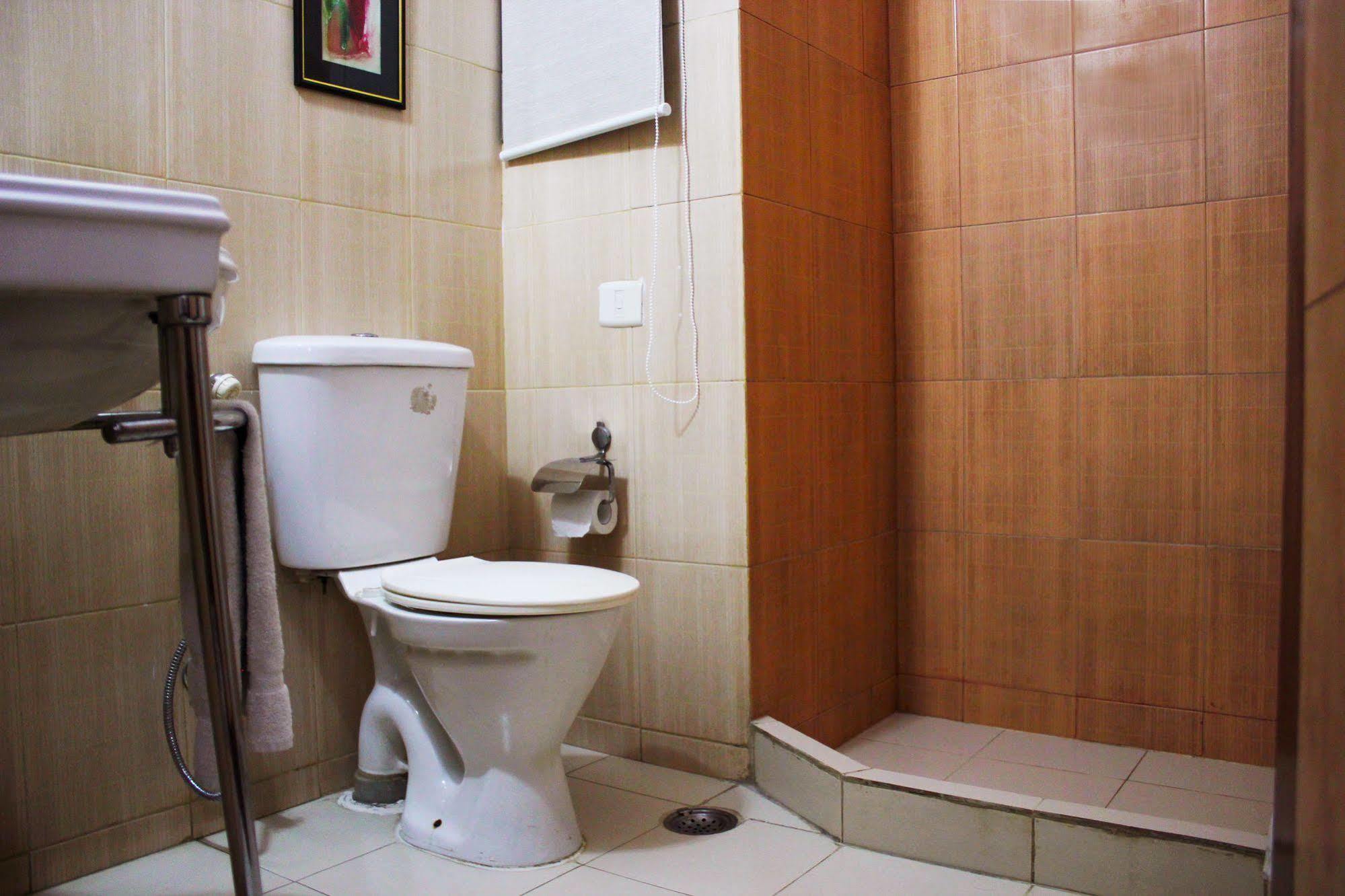 Hotel Treebo Trend Conclave Comfort Kailash Colony