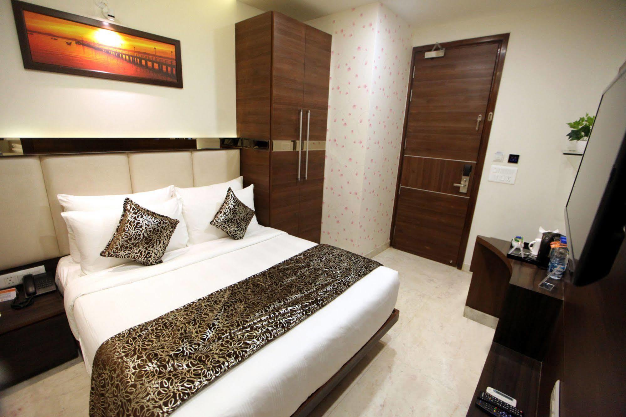 Hotel The Sentinel