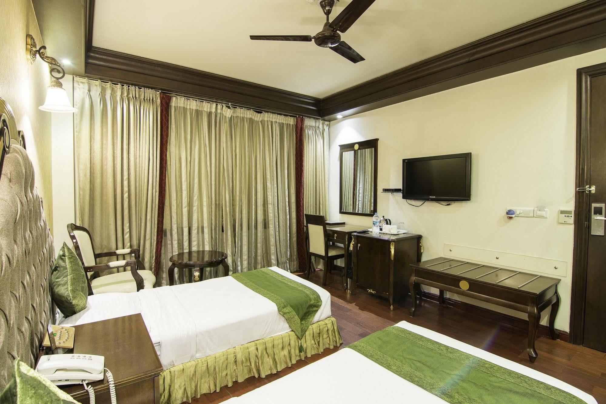 Hotel Treebo Tryst Royce New Friends Colony