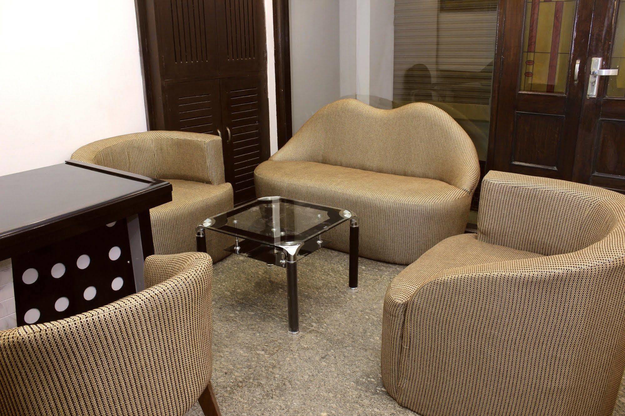 Fabhotel Blueberry Hauz Khaz Apartment