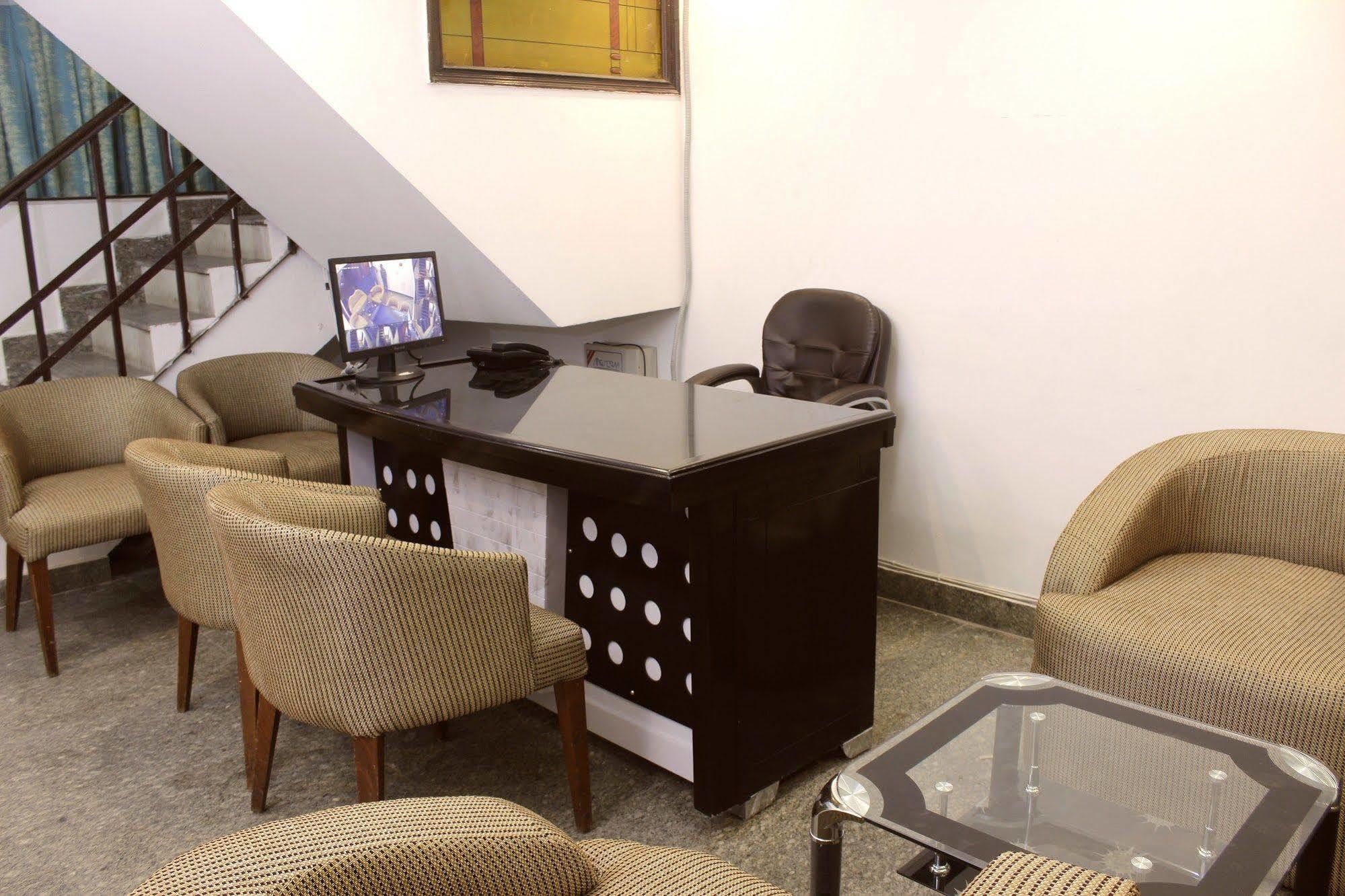 Fabhotel Blueberry Hauz Khaz 3*
