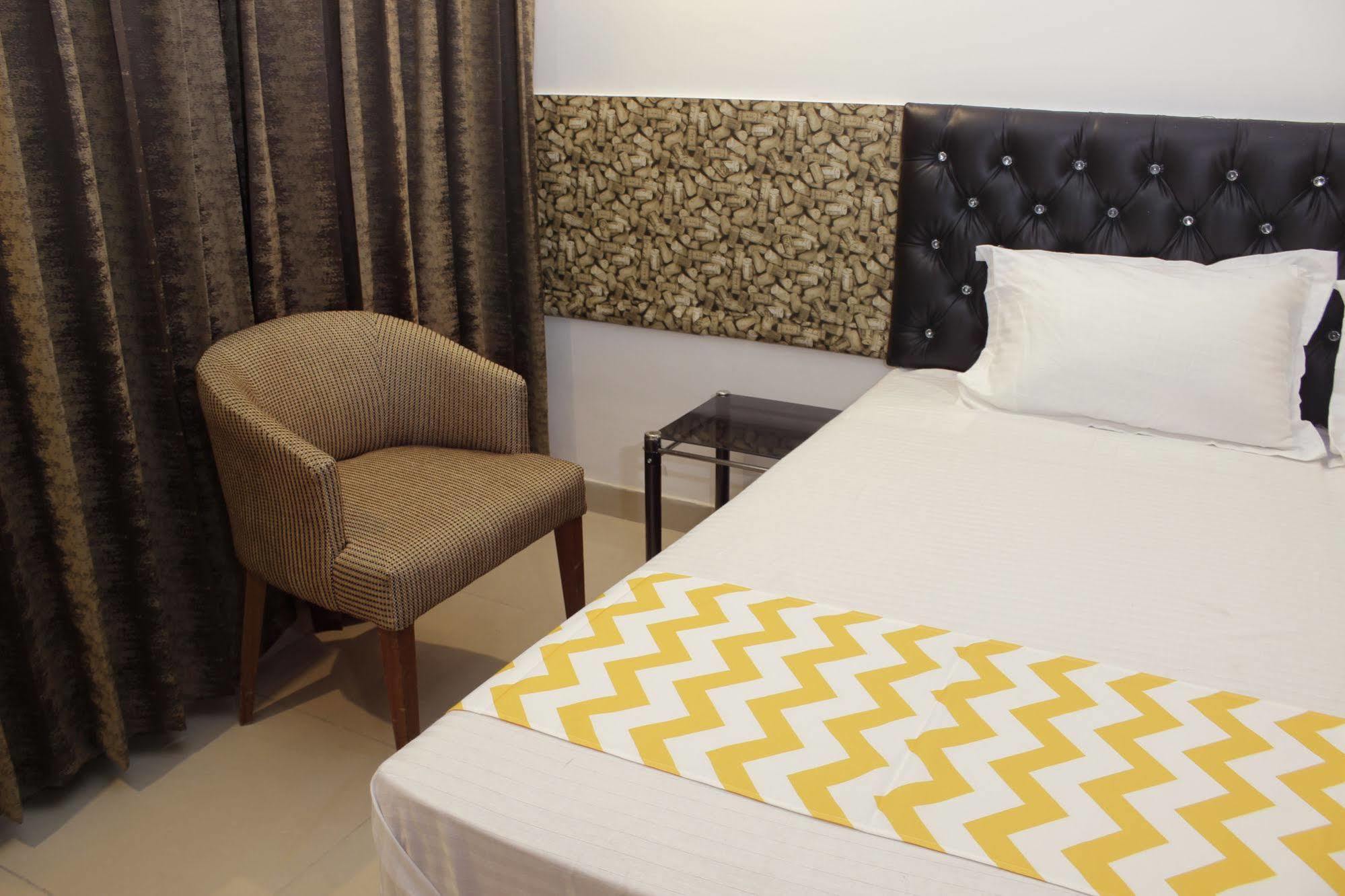 Fabhotel Blueberry Hauz Khaz