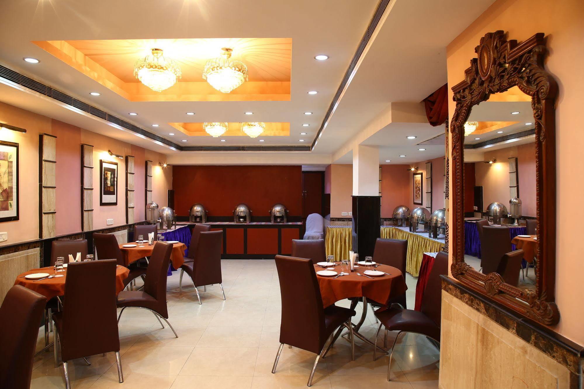 Fabhotel Conclave Executive Nehru Place New Delhi