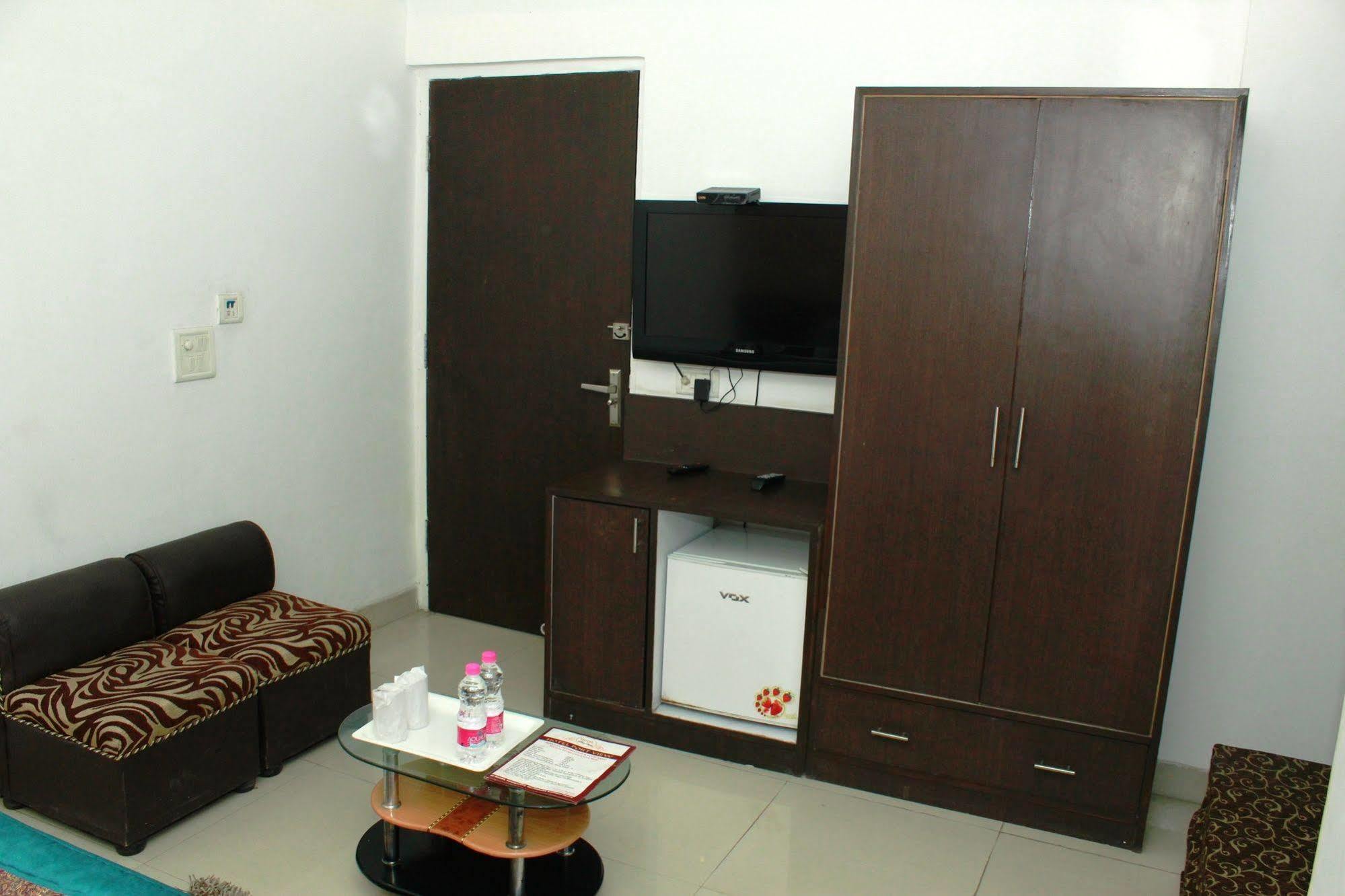 Airport Port View 3* New Delhi