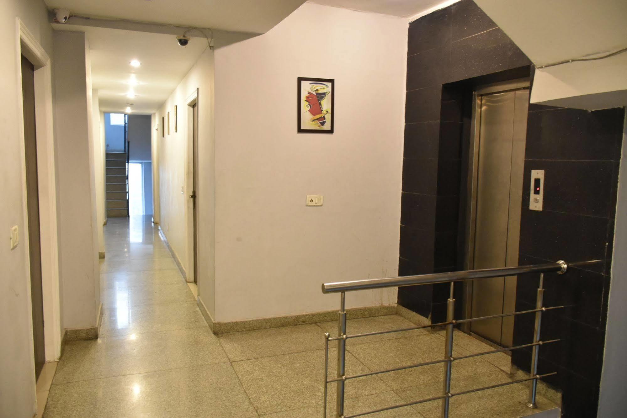 Airport Port View Hotel