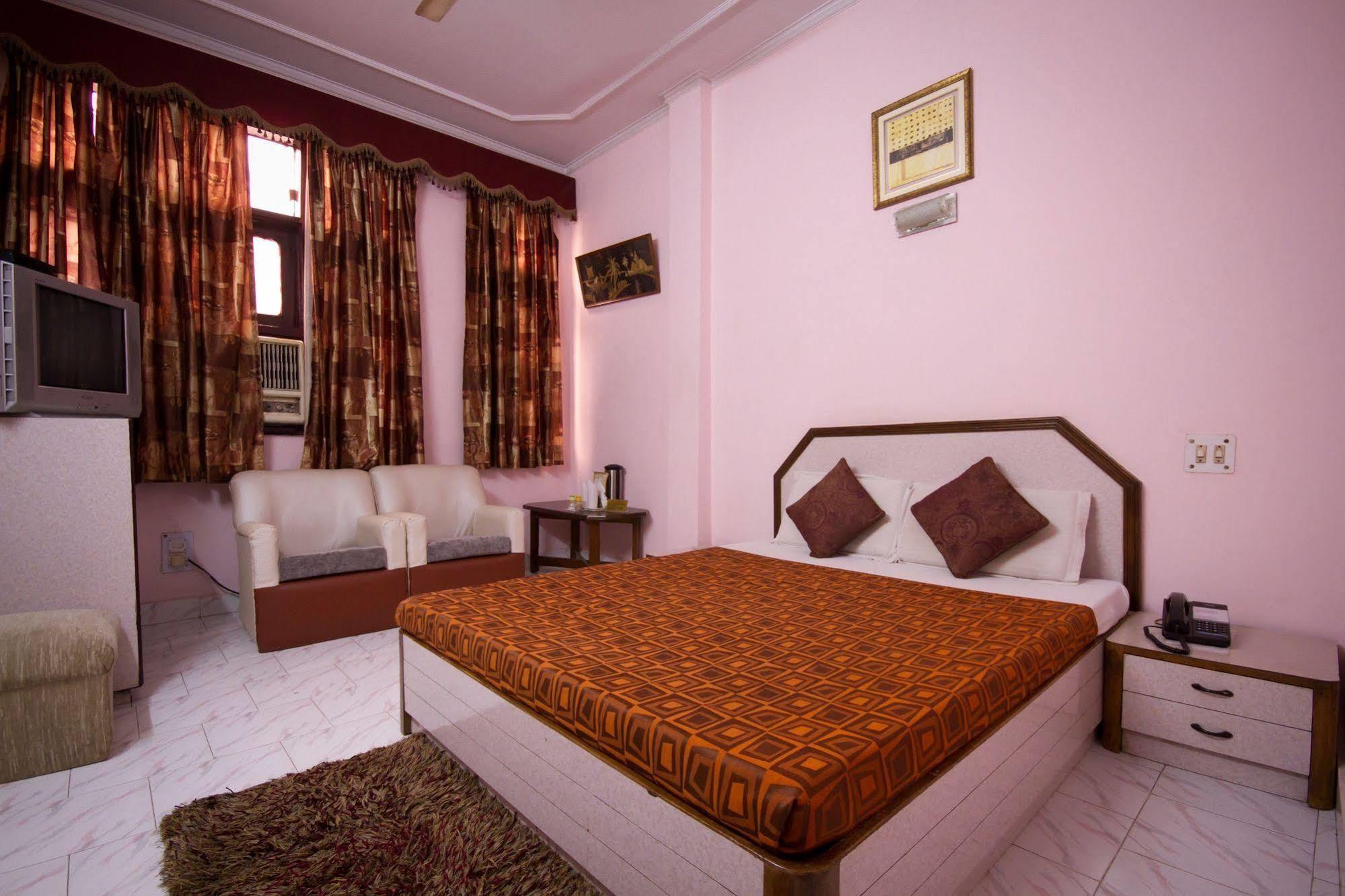 Hotel Dreamland Deluxe 2*