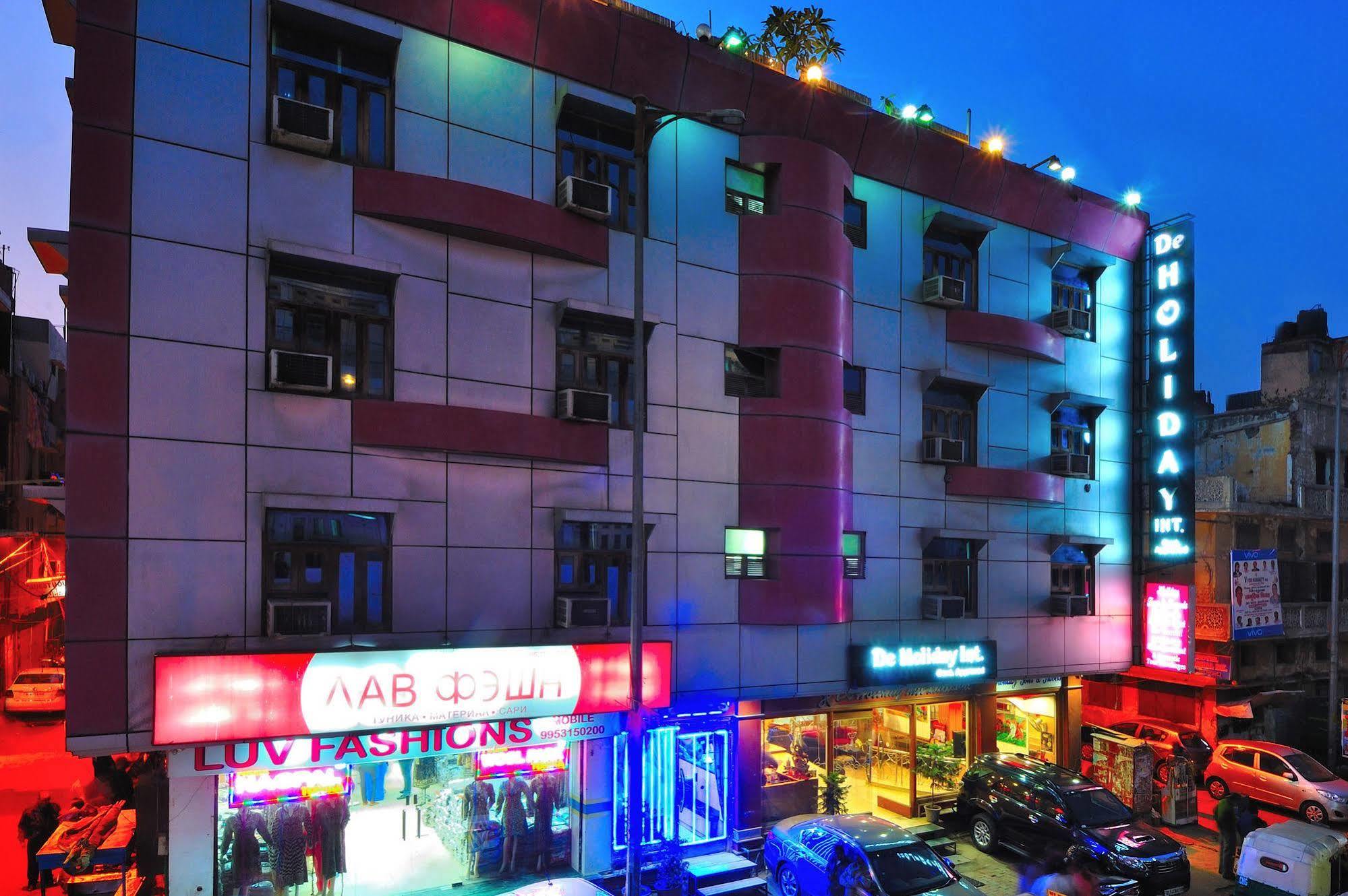 De International @ Station Hotel New Delhi