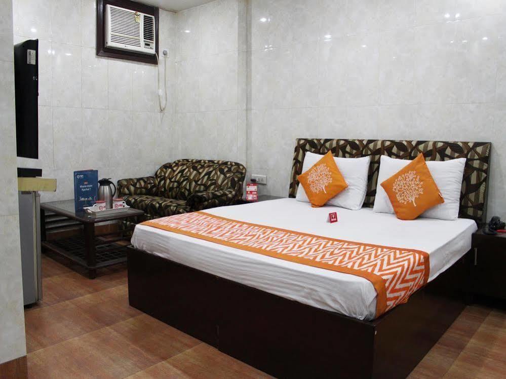 Hotel Oyo 2705 Preet Palace