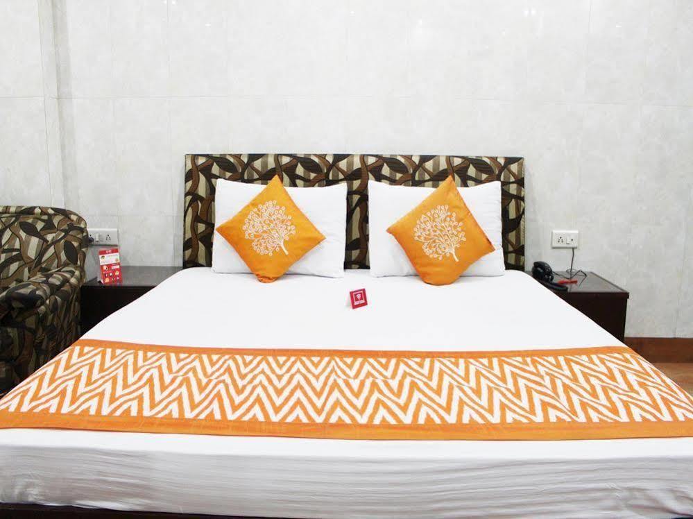 Hotel Oyo 2705 Preet Palace 3*