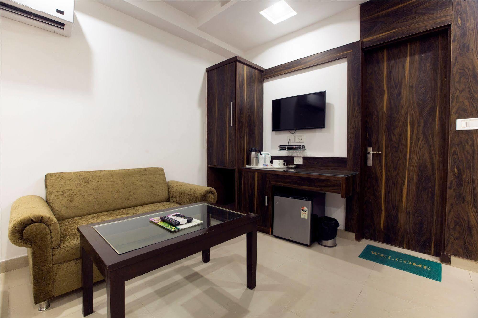 Hotel Itsy By Treebo - Baba Residency New Delhi