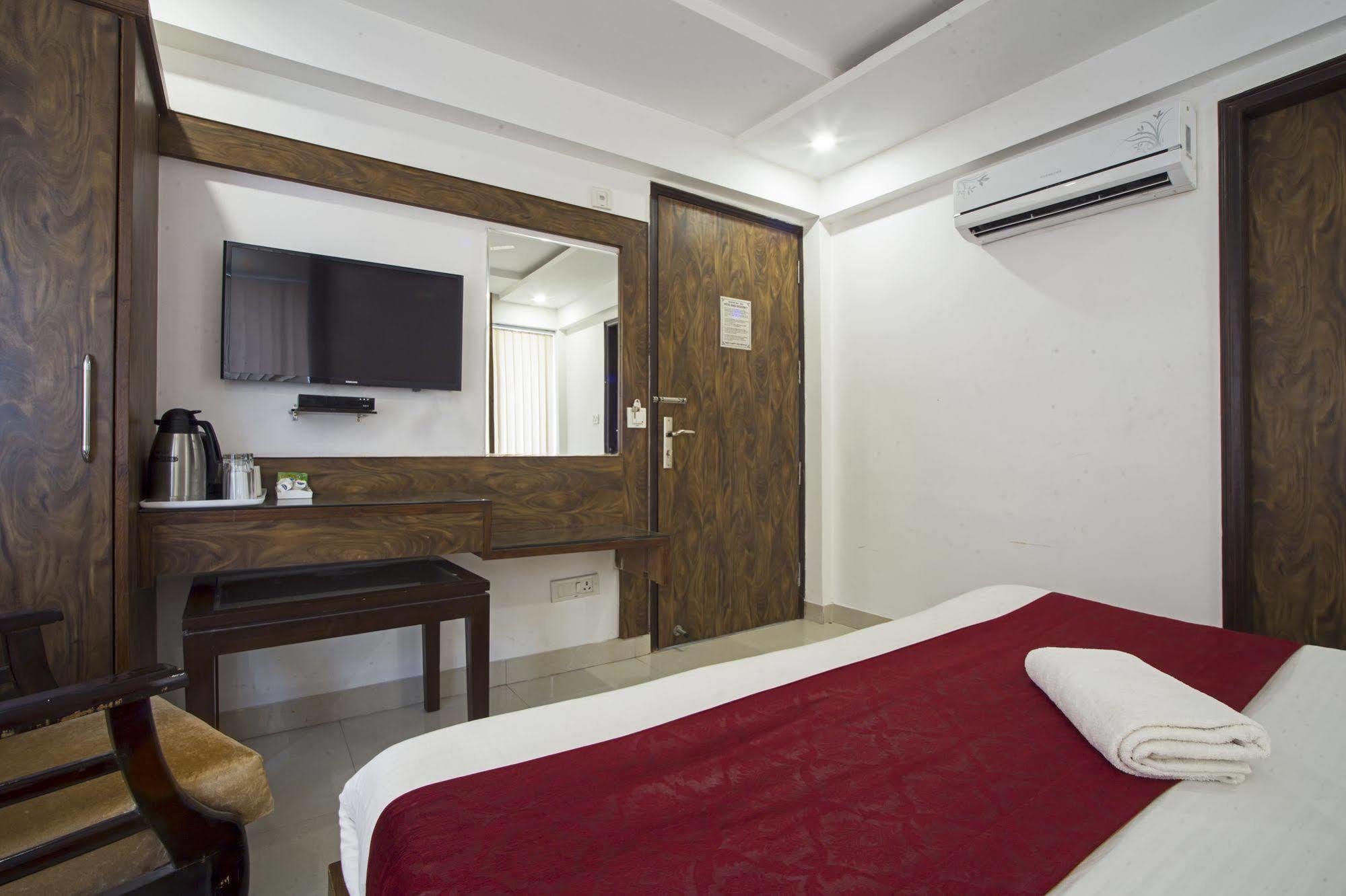 Itsy By Treebo - Baba Residency Hotel New Delhi