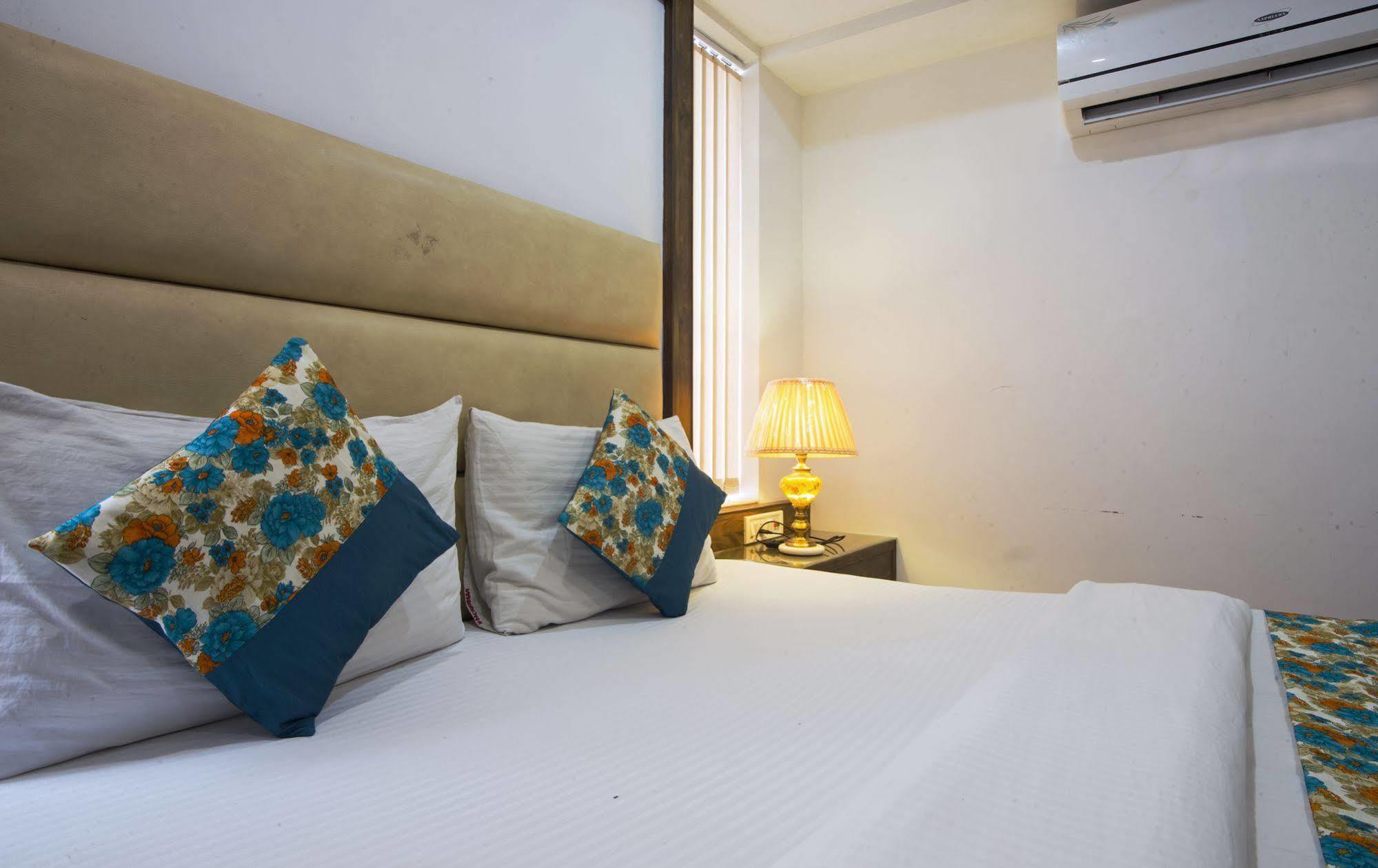 Hotel Itsy By Treebo - Baba Residency New Delhi