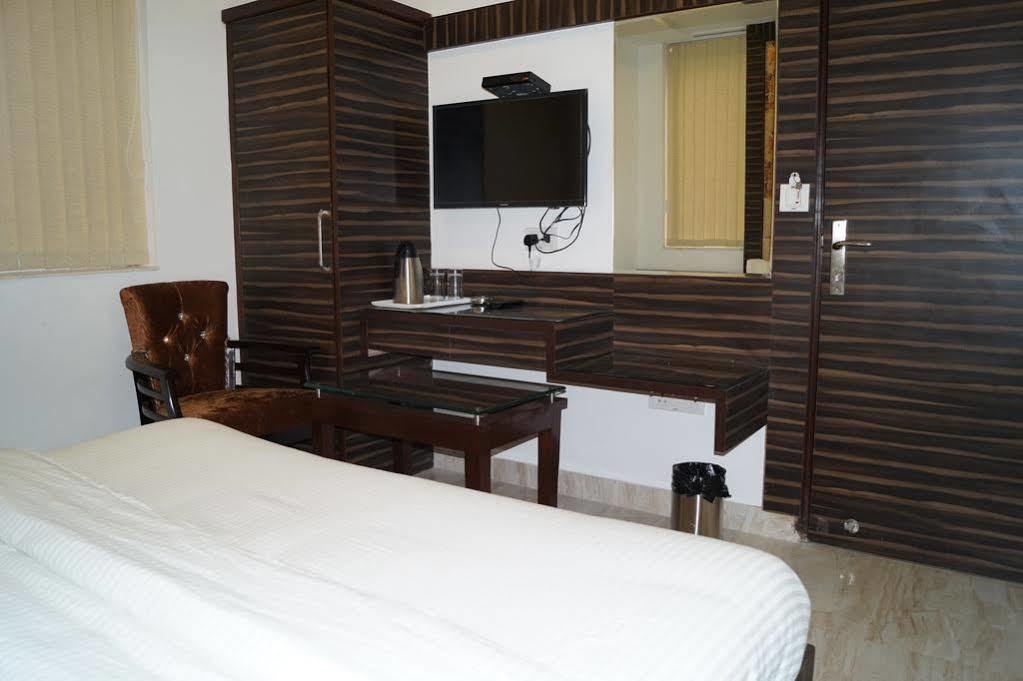 Itsy By Treebo - Baba Residency Hotel New Delhi