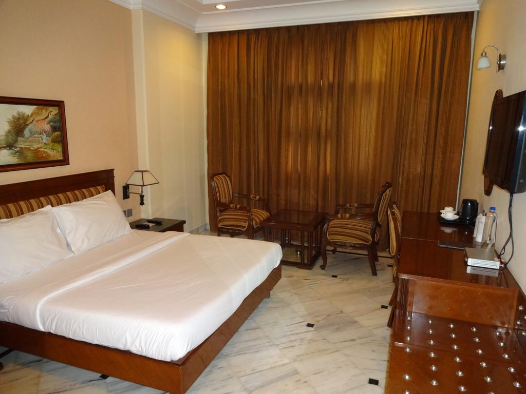 Florence Hotel New Delhi