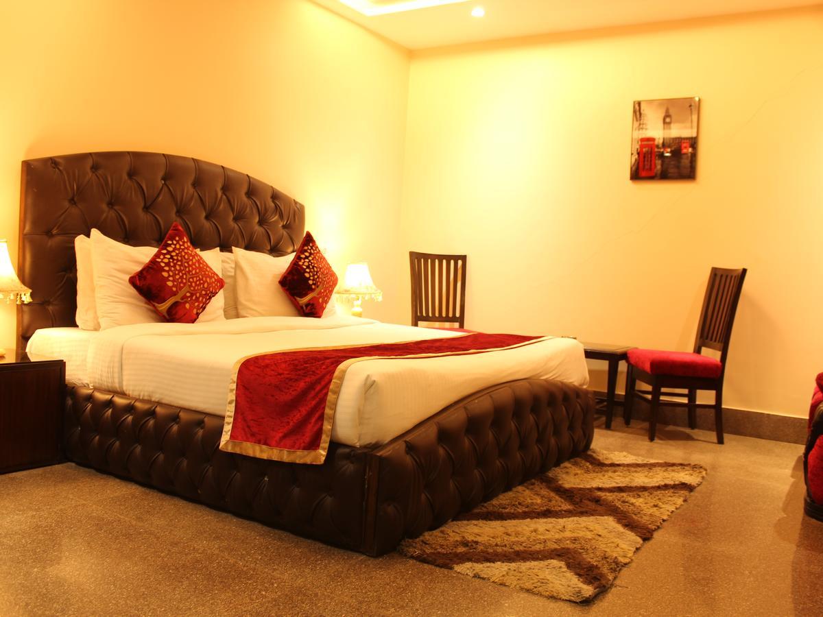 Hotel Karan Holidays