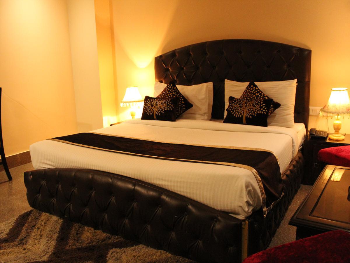 Hotel Karan Holidays