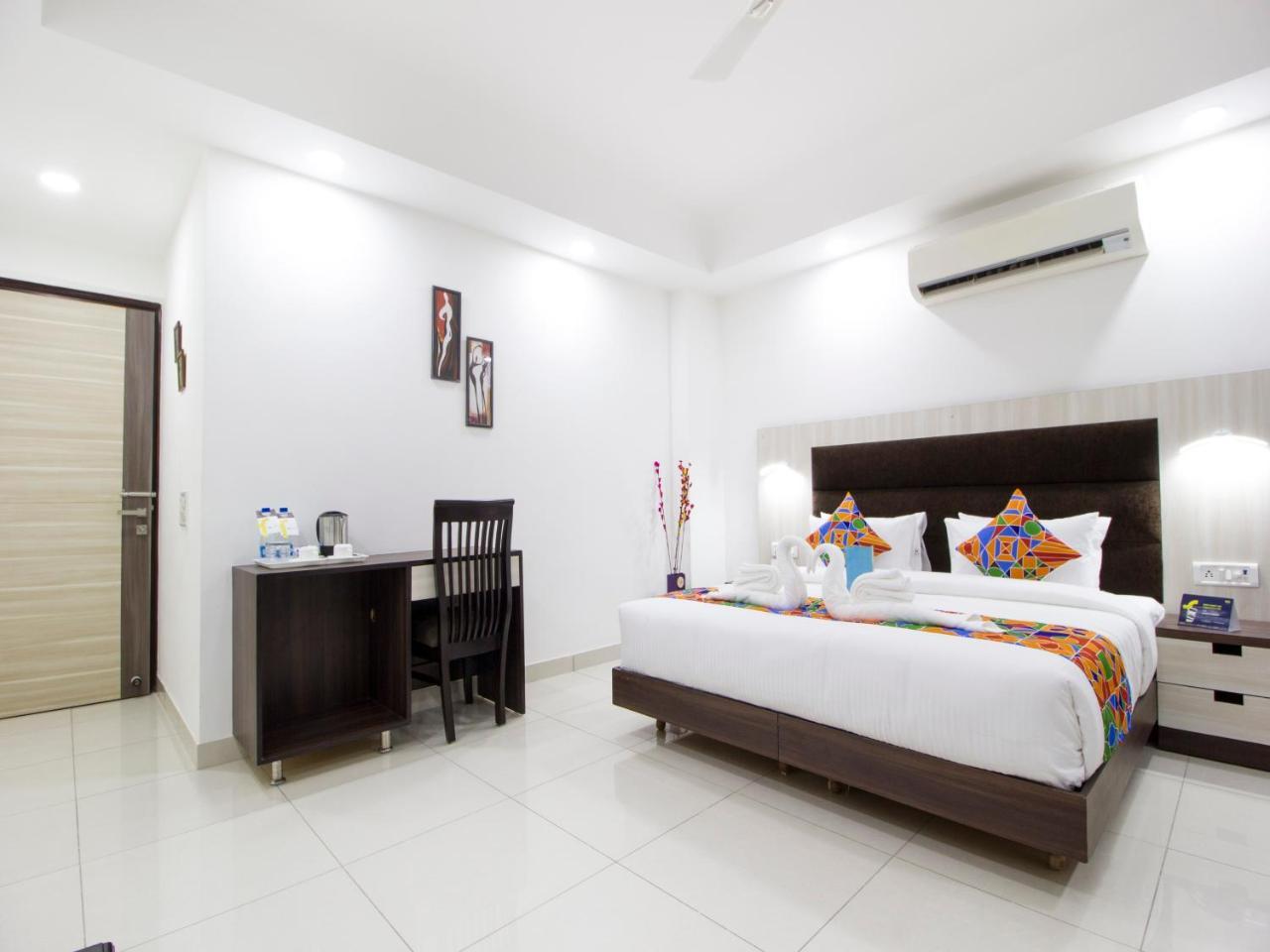 Lotus Residency Dwarka 3*