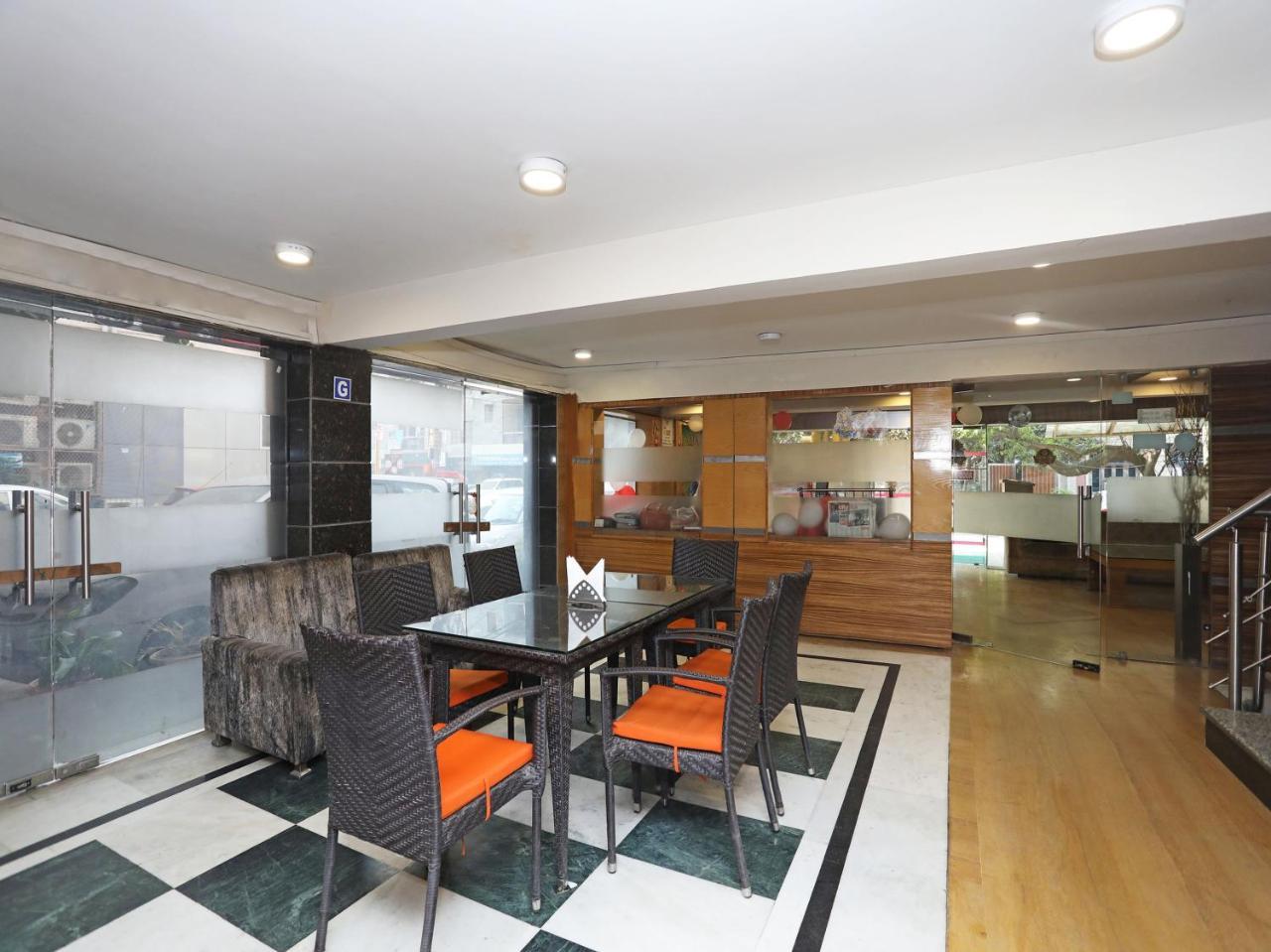 Balsons Continental Hotel 3*