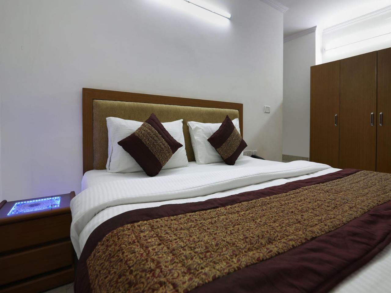 Street Hotel 3*
