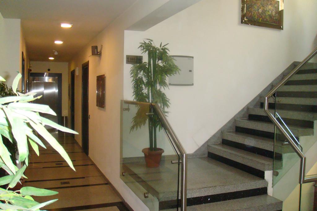 Shreyans Hotel 3*