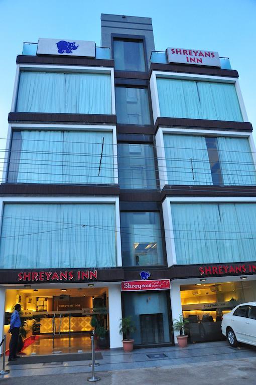 Hotel Shreyans