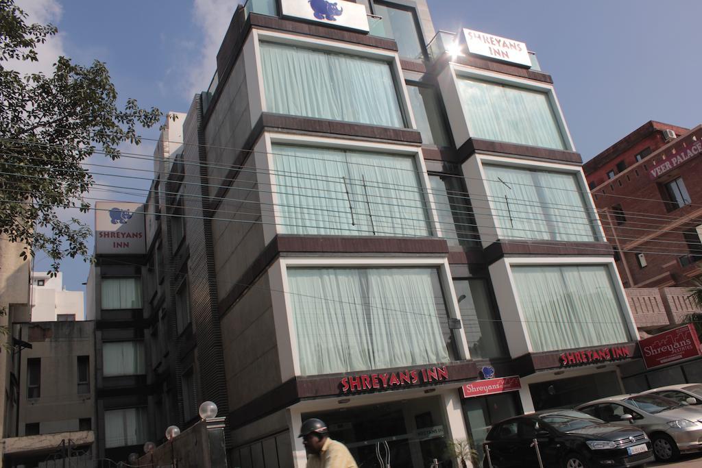 Shreyans Hotel New Delhi
