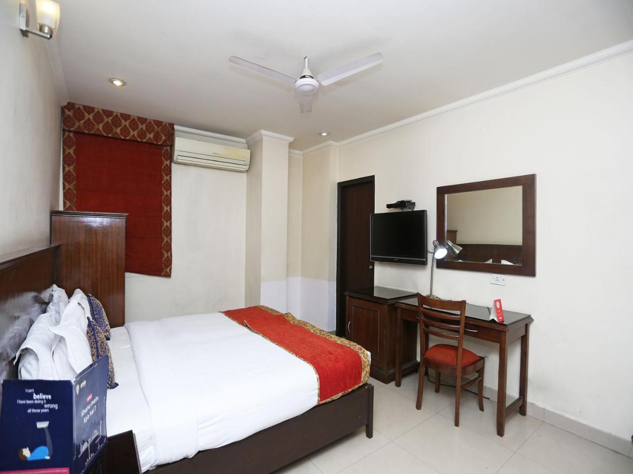 Hotel Clark Heights New Delhi