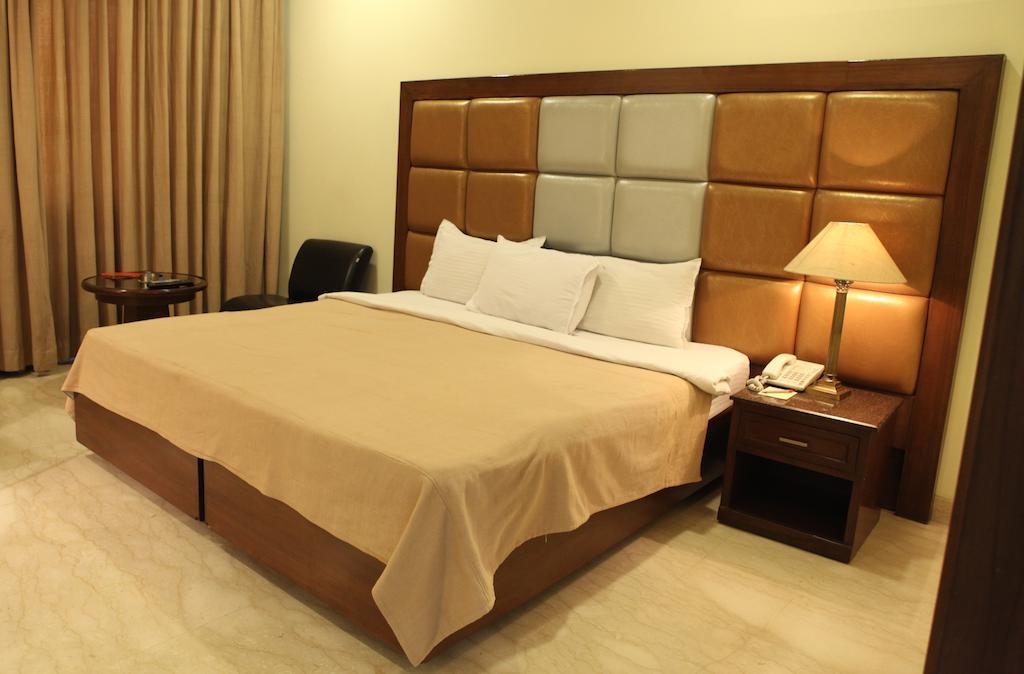 Hotel Star Grand 3*