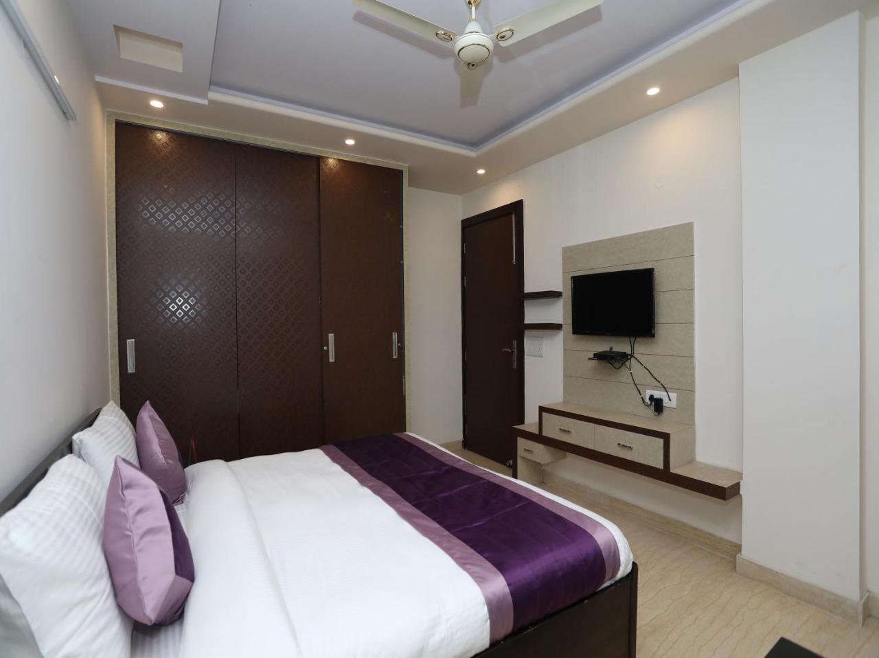 Oyo 10960 Royal India Hotel 3*