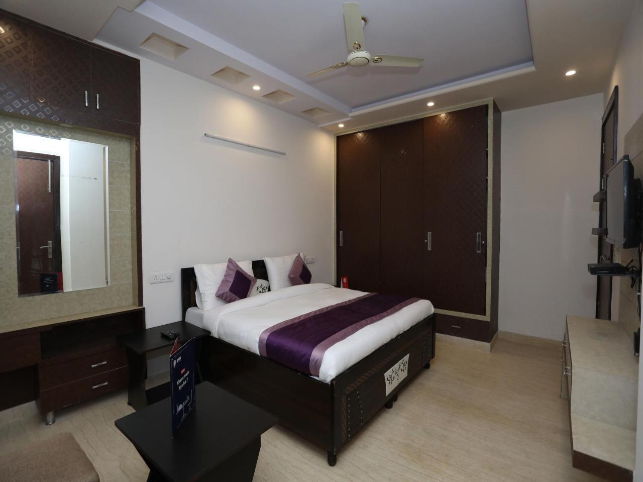 Oyo 10960 Royal India Hotel 3*